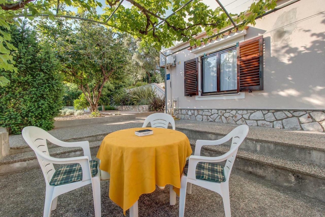 Apartment Simona Mali Losinj Ngoại thất bức ảnh