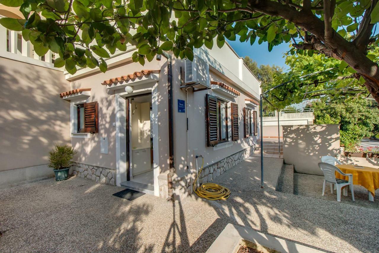 Apartment Simona Mali Losinj Ngoại thất bức ảnh