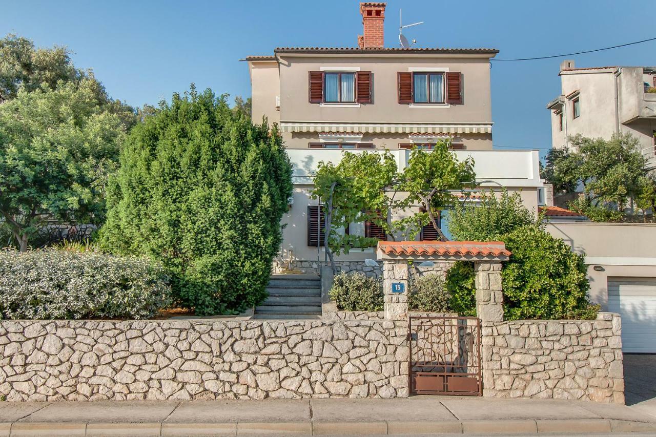 Apartment Simona Mali Losinj Ngoại thất bức ảnh