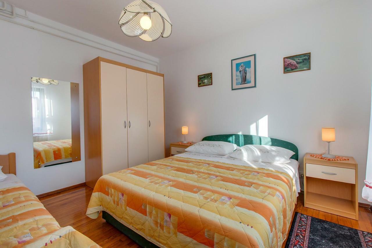 Apartment Simona Mali Losinj Ngoại thất bức ảnh