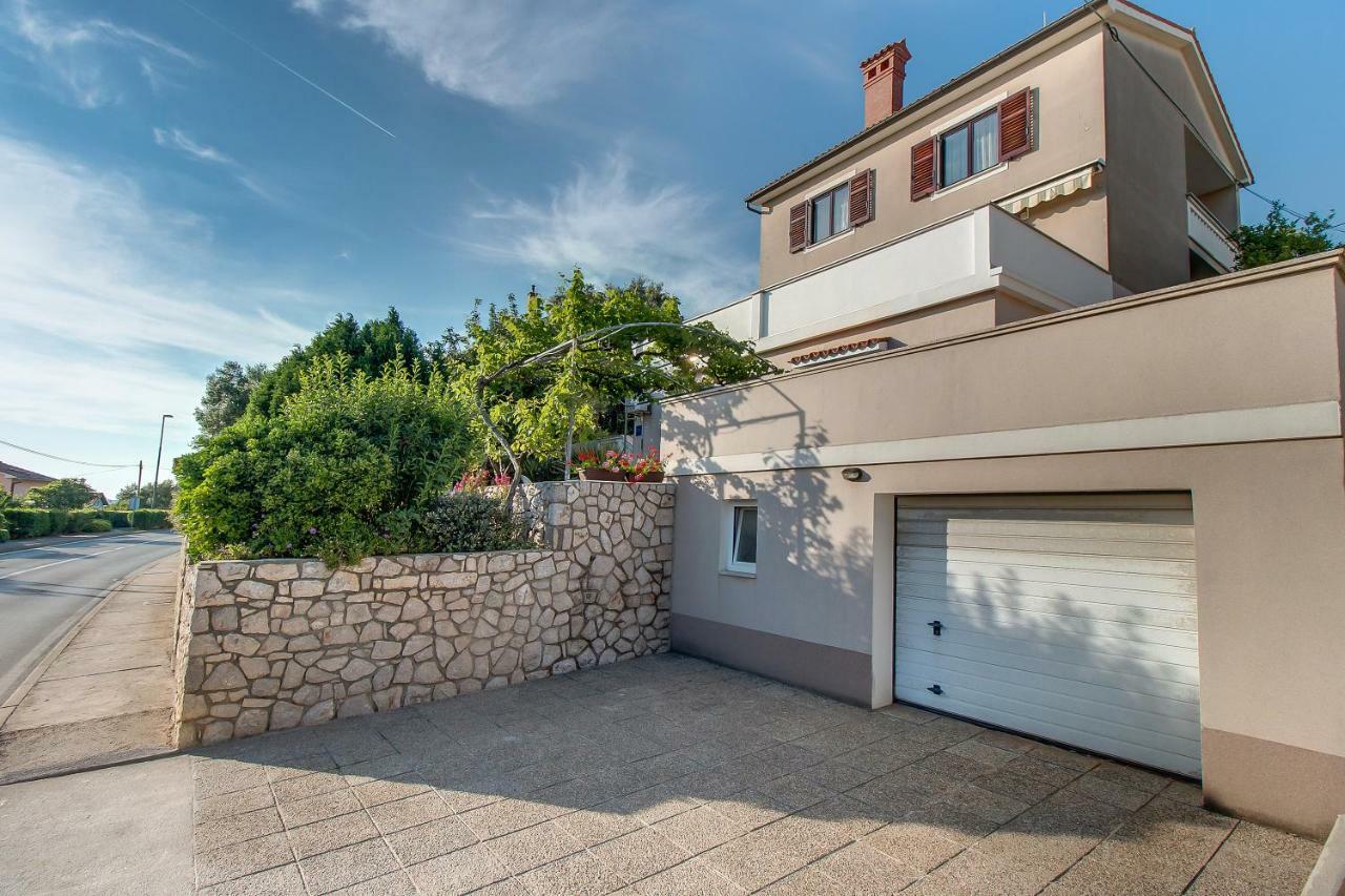 Apartment Simona Mali Losinj Ngoại thất bức ảnh