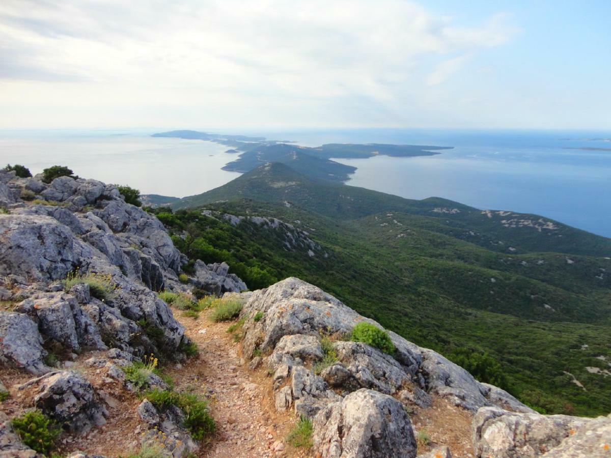 Apartment Simona Mali Losinj Ngoại thất bức ảnh