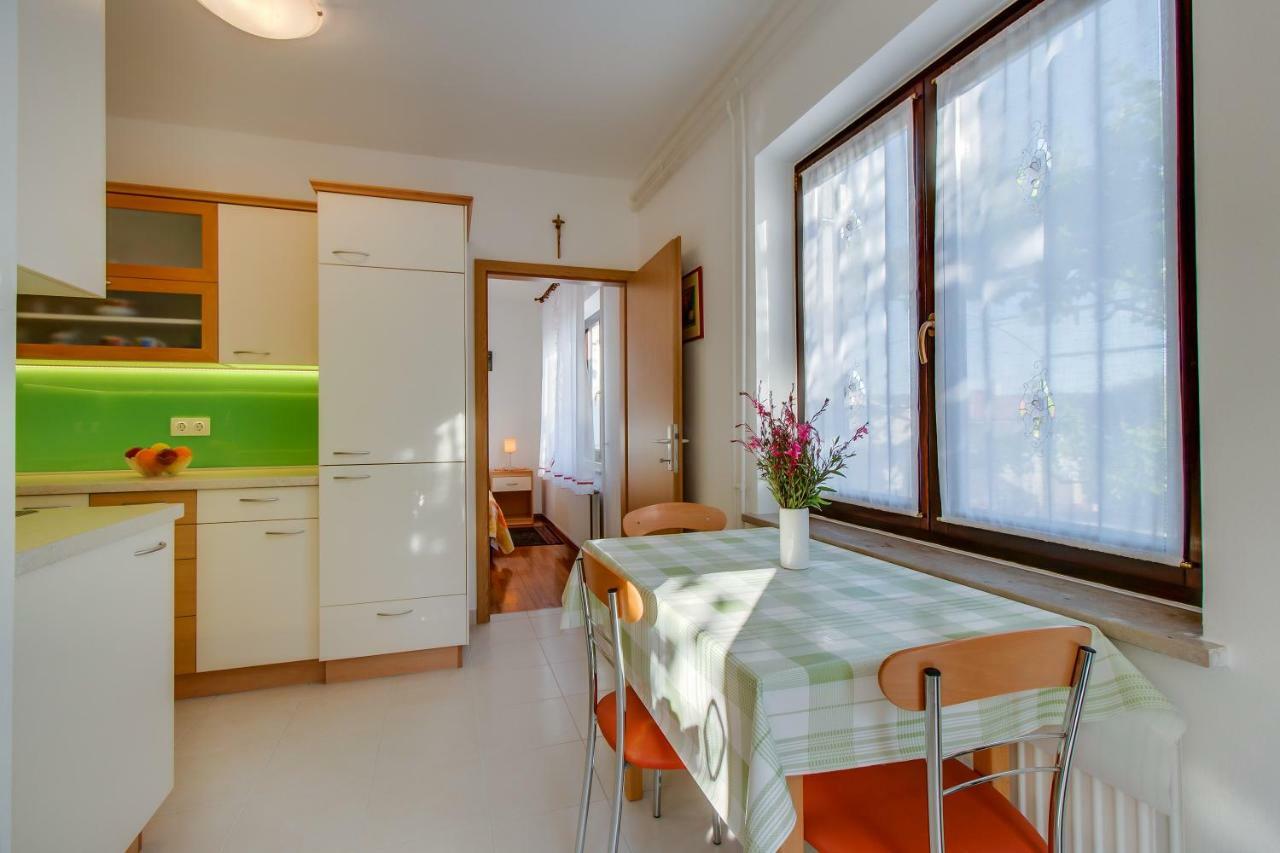 Apartment Simona Mali Losinj Ngoại thất bức ảnh